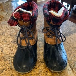 Boys Gap Winter boots size 5